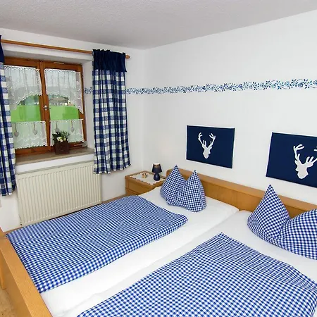 Apartment Cosy Apartment In Ubersee Near Lake Chiemsee Ubersee